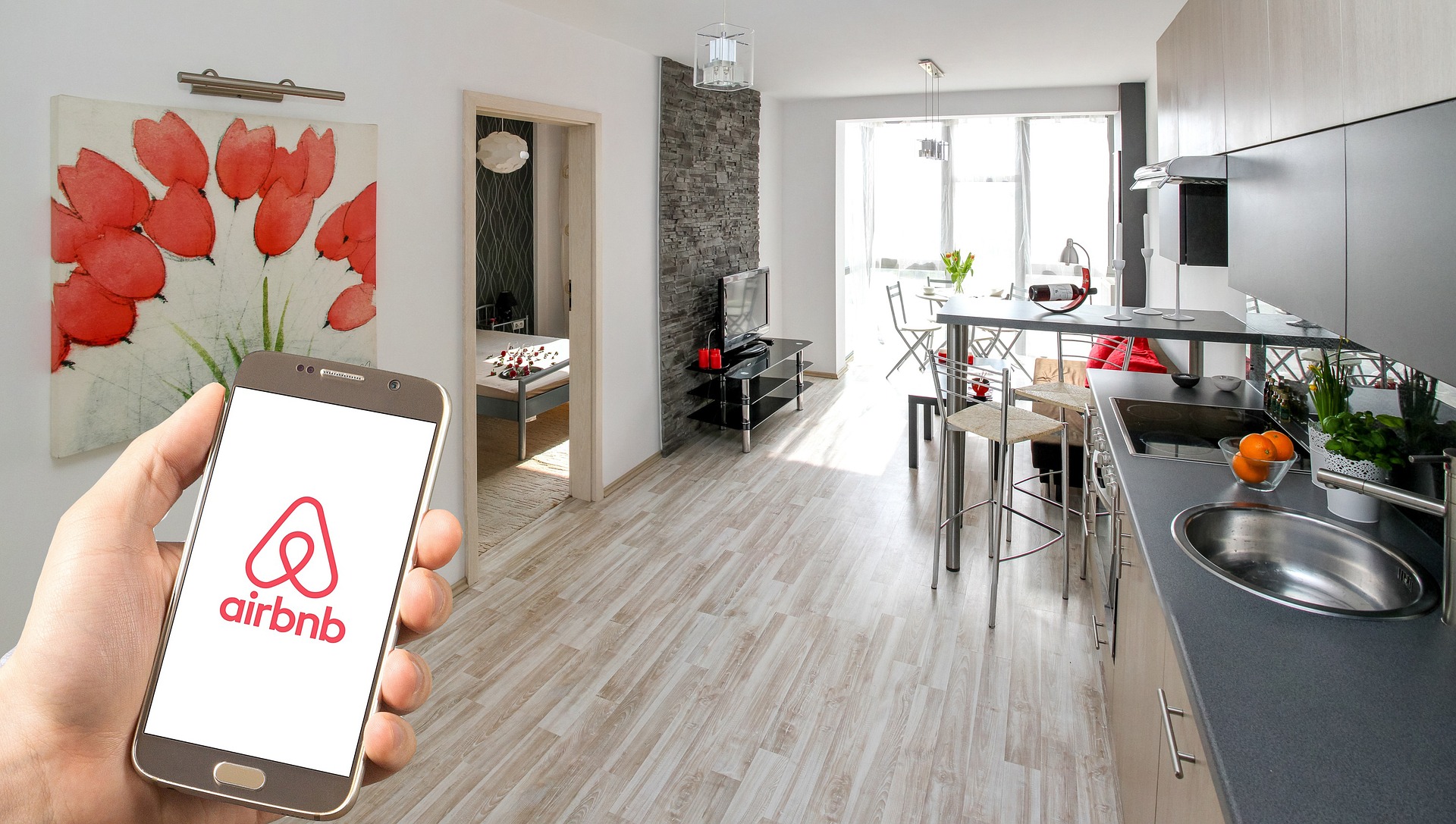 Airbnb doesn't need to comply with regulations for real estate ...