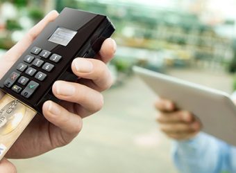 Adyen brings its global payments solution in stores with POS to blend online & offline