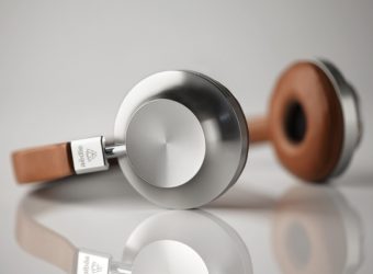 Fashionable and powerful, Aedle’s headphones are finally available (again) for pre-order